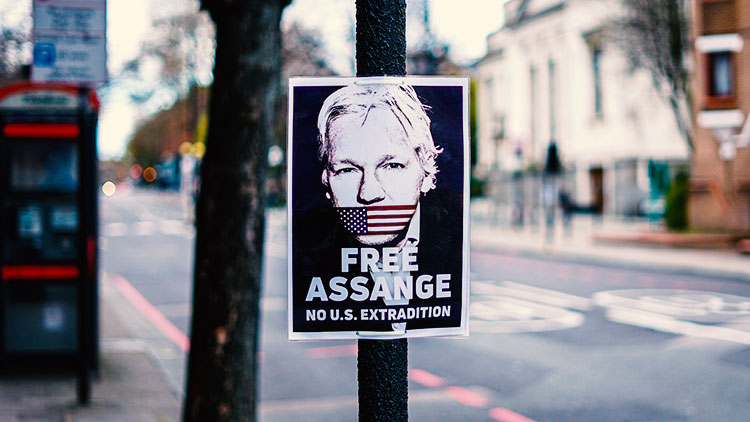 Free Assange